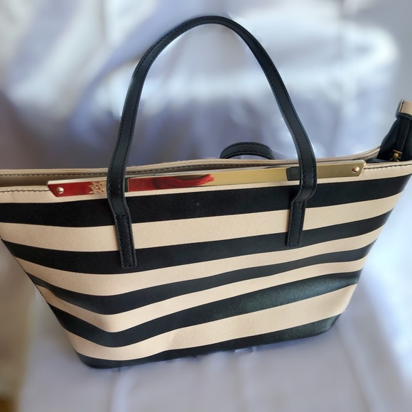 Call it Spring Bag - New without Tag - Never use - Picture 2 of 5